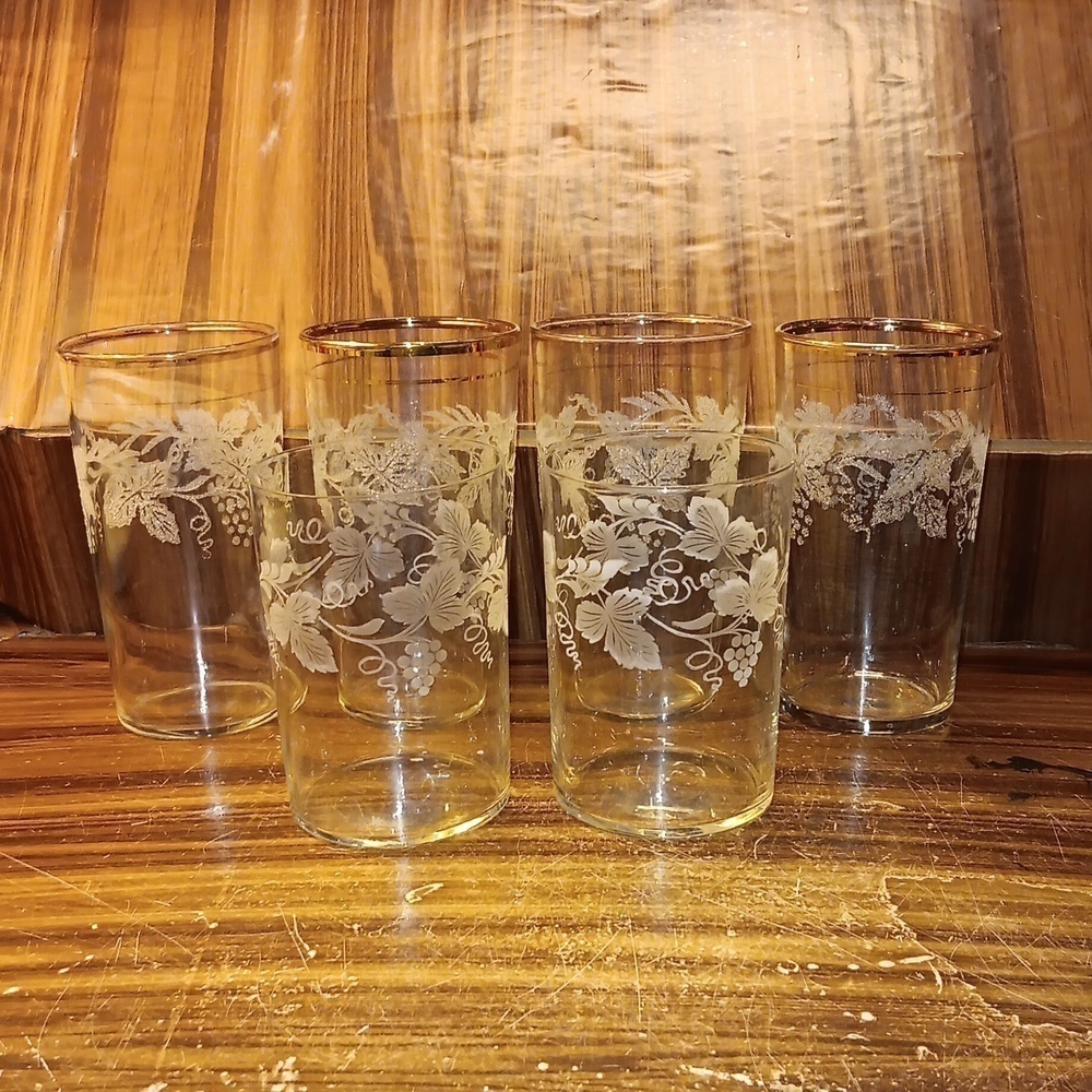 Vintage Bartlett Collins gold rim barware etched grapes 🍇 glasses
